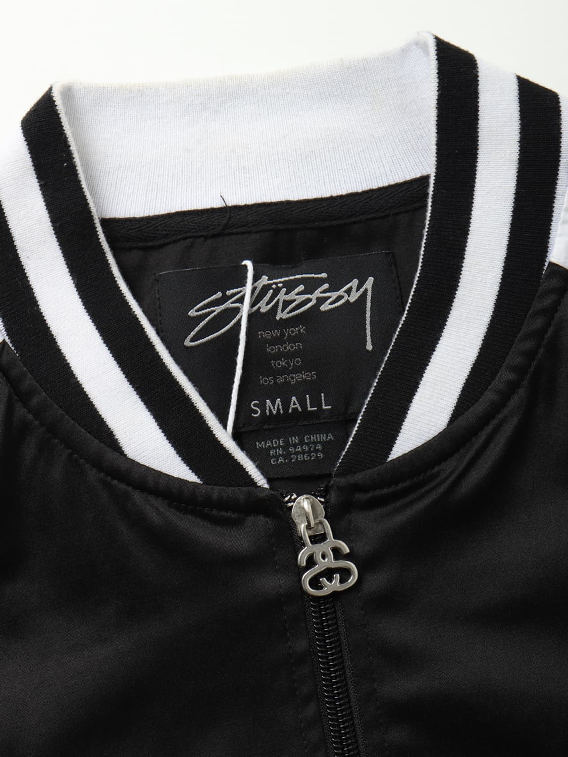 스투시 STUSSY Vampire Rhinestone Sukajan 상품이미지5