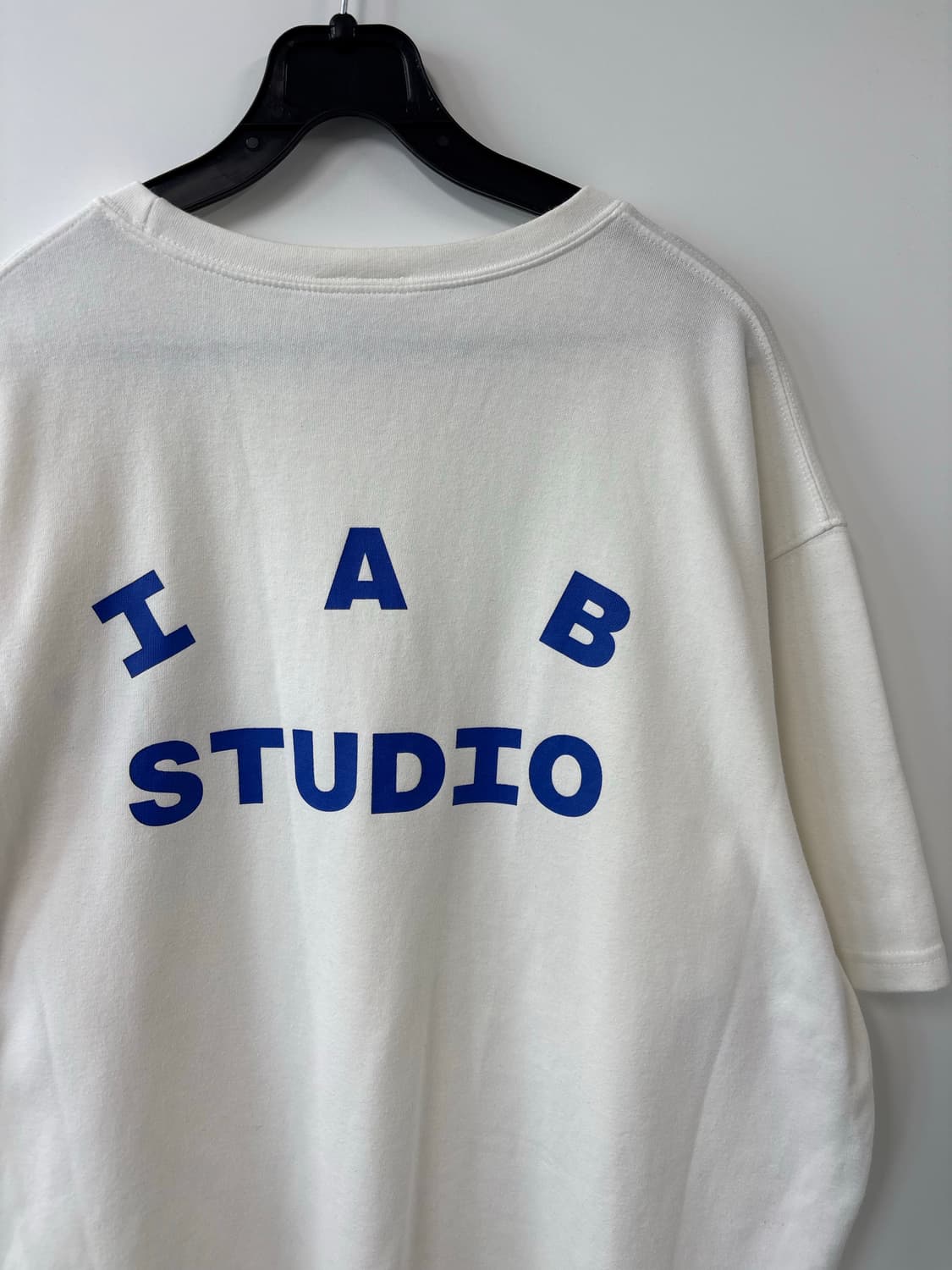 아이앱스튜디오 빅로고 반팔 티셔츠 상품이미지3