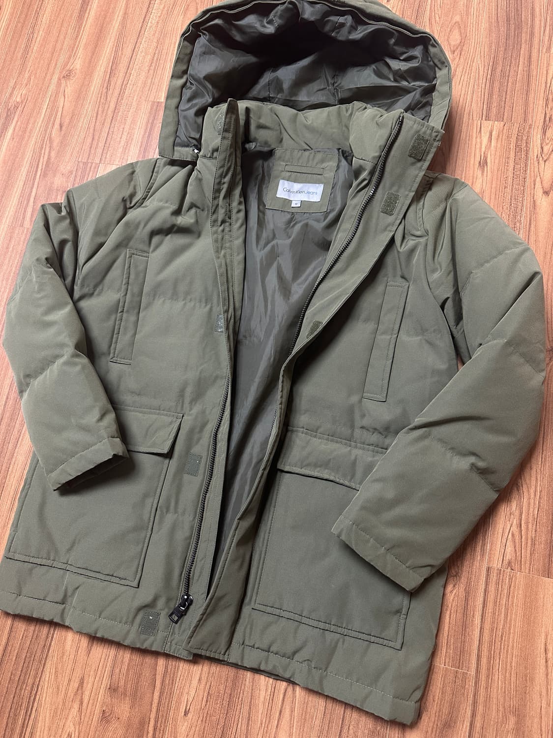 캘빈클라인 올리브그린 다운 패딩 M 상품이미지2