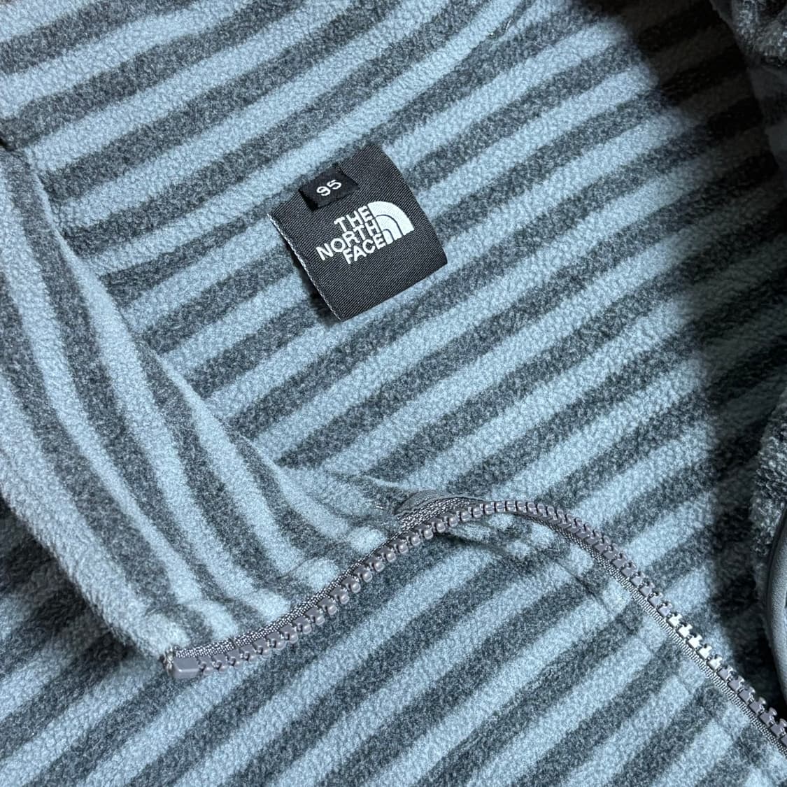 노스페이스 스트라이프 플리스 후리스 그레이 상품이미지3