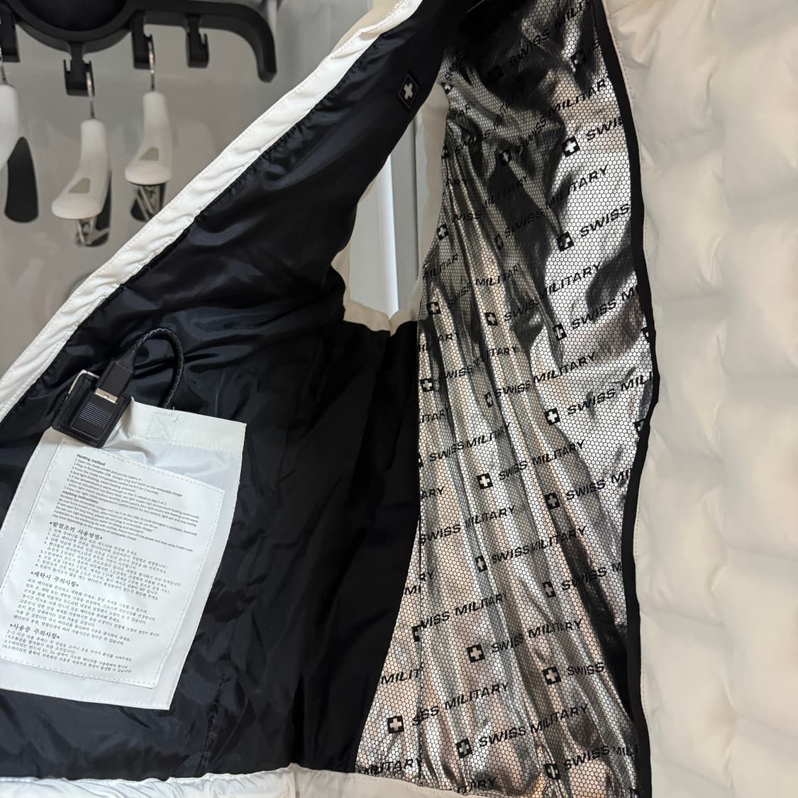 s 스위스밀리터리 발열조끼패딩 화이트 상품이미지3