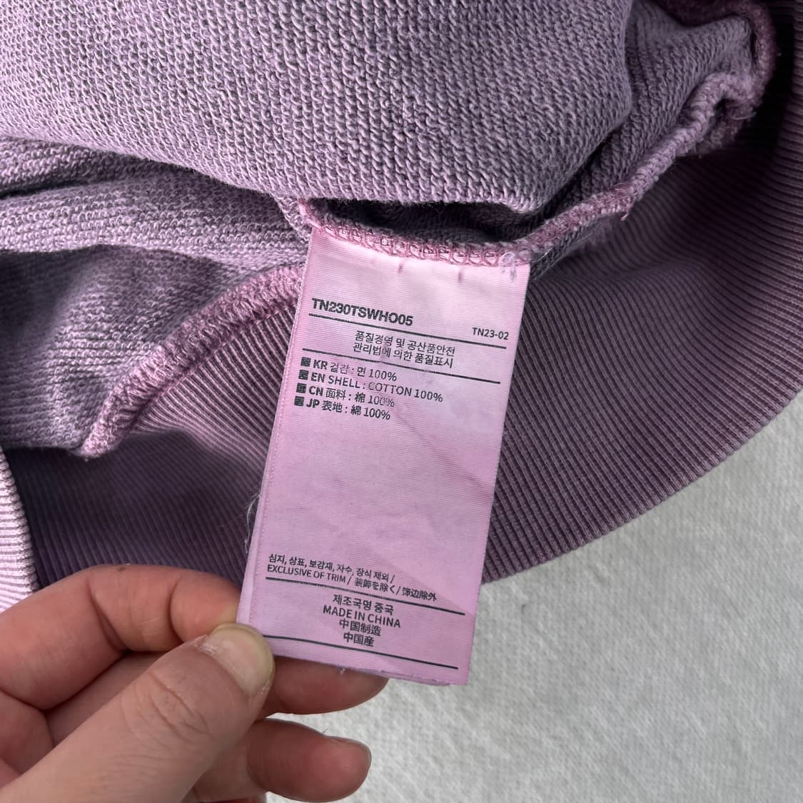 100 디스이즈네버댓 피그먼트 핑크 후드티 상품이미지6