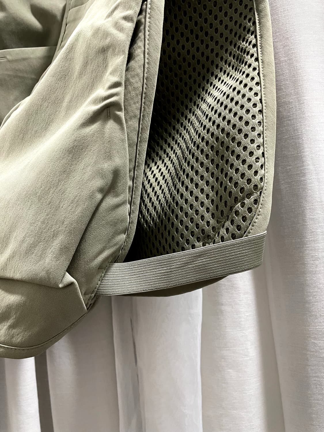 유니클로U/ 유틸리티 베스트 그레이/ M 상품이미지9