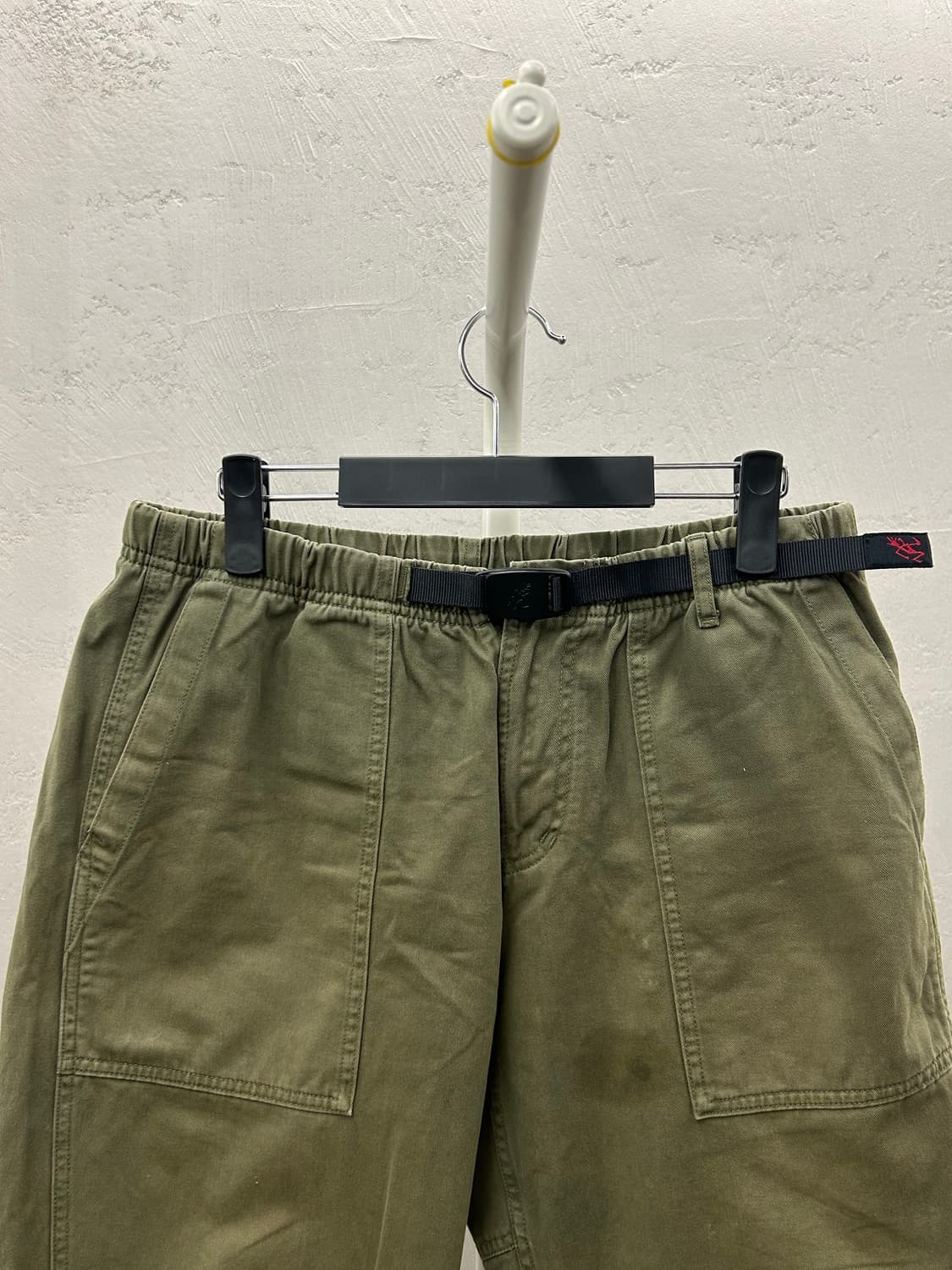 그라미치 카키색 팬츠 상품이미지3