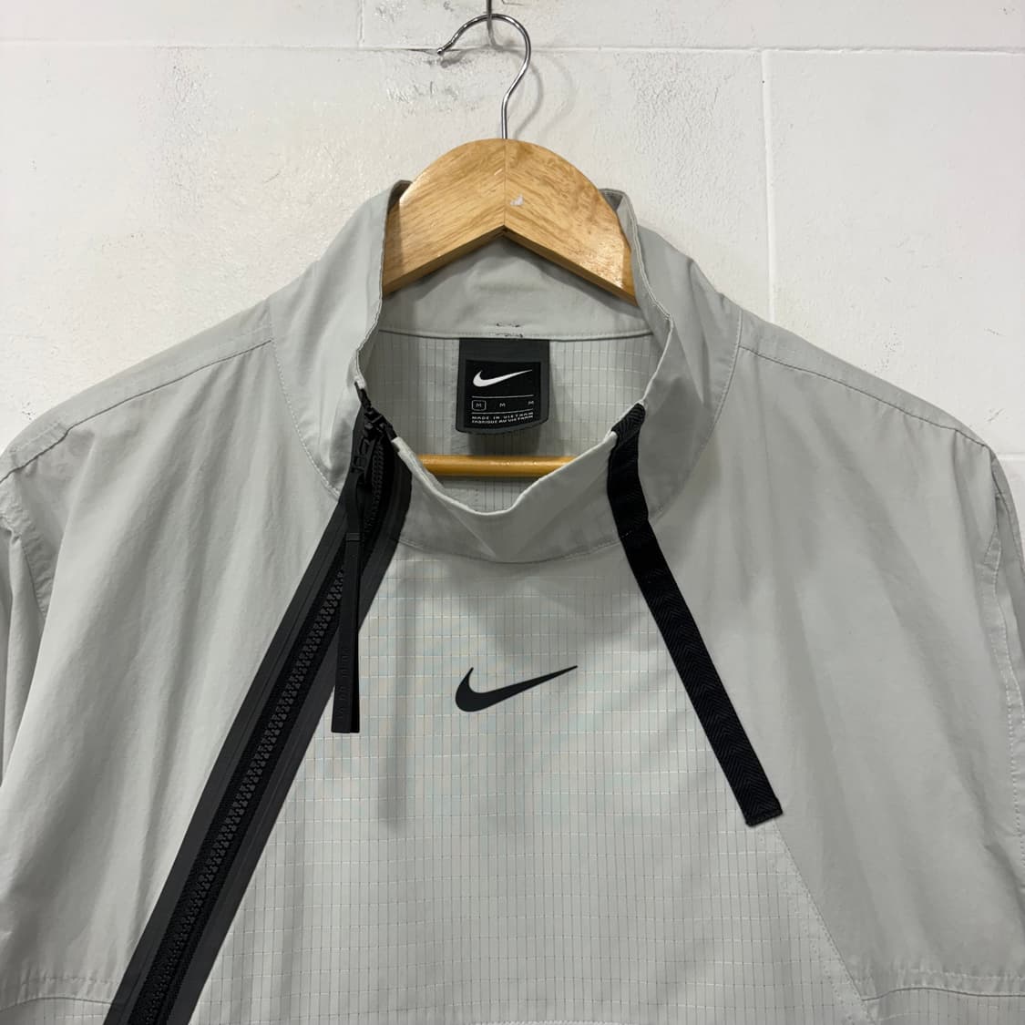 나이키 반집업 바람막이 상품이미지2