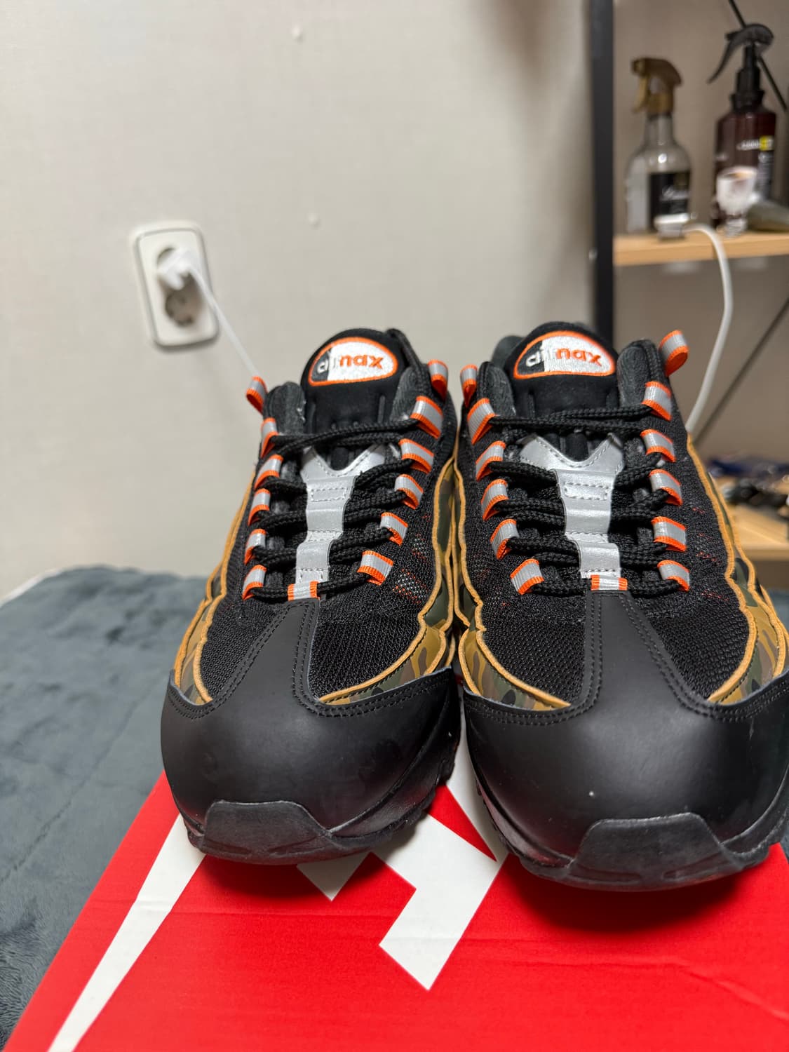 나이키 에어맥스 95 OG QS 블랙 세이프티 오렌지 상품이미지3
