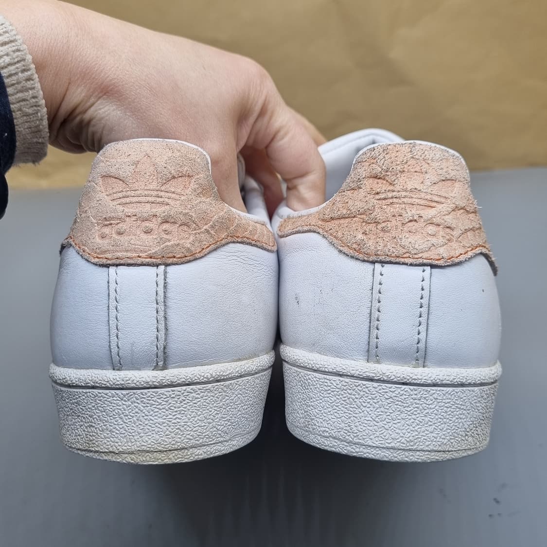 아디다스 슈퍼스타 살구 남성운동화280  상품이미지4