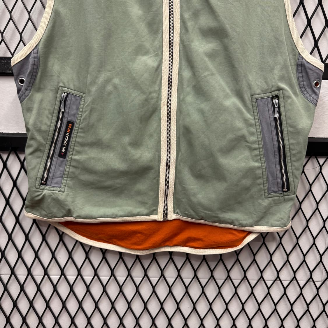 나이키 X AJ23 에어조던 베스트 후면 레터링 로고 포인트 카키 상품이미지4