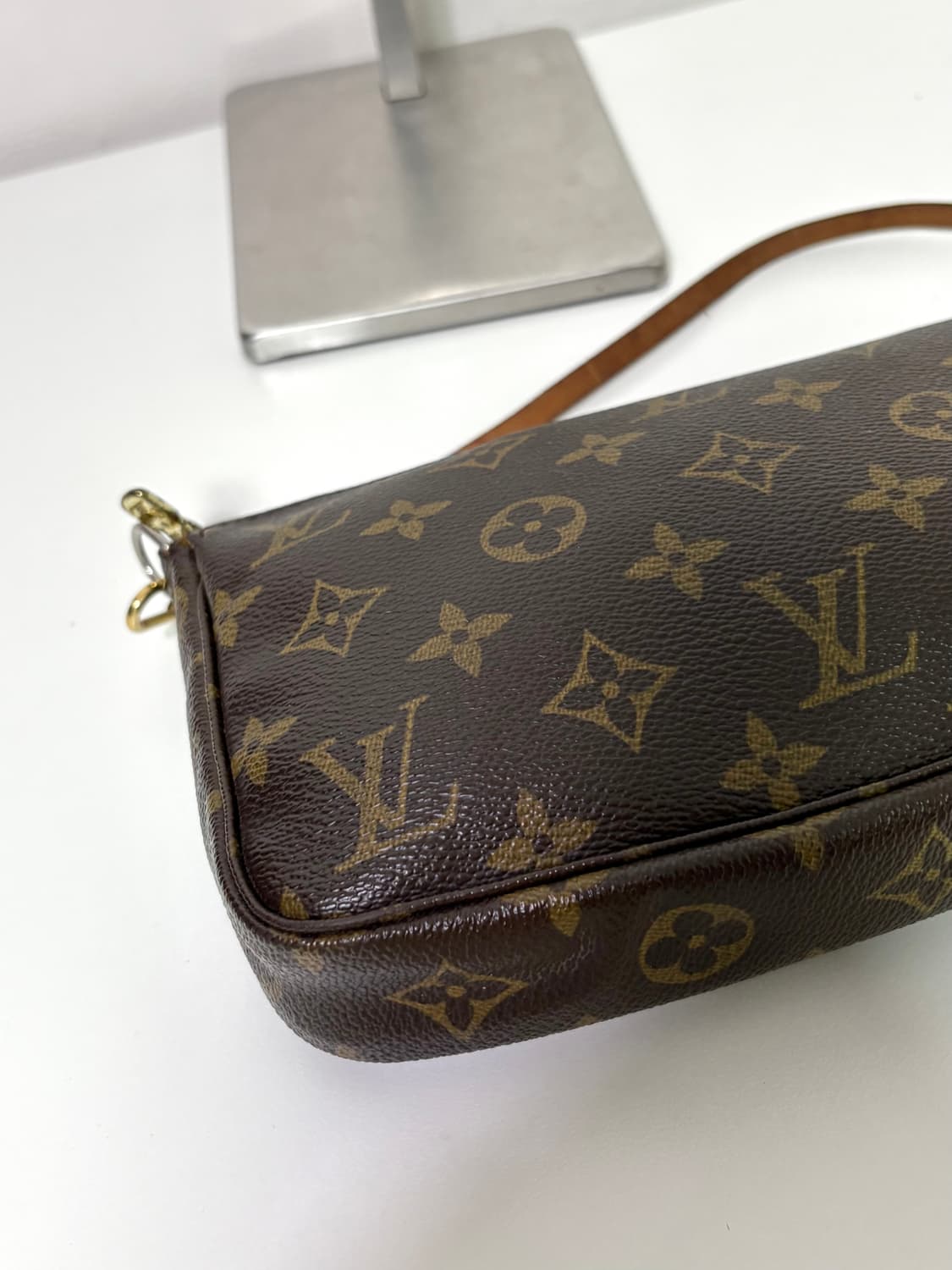 루이비통 악세수아 포치 빈티지백 상품이미지5