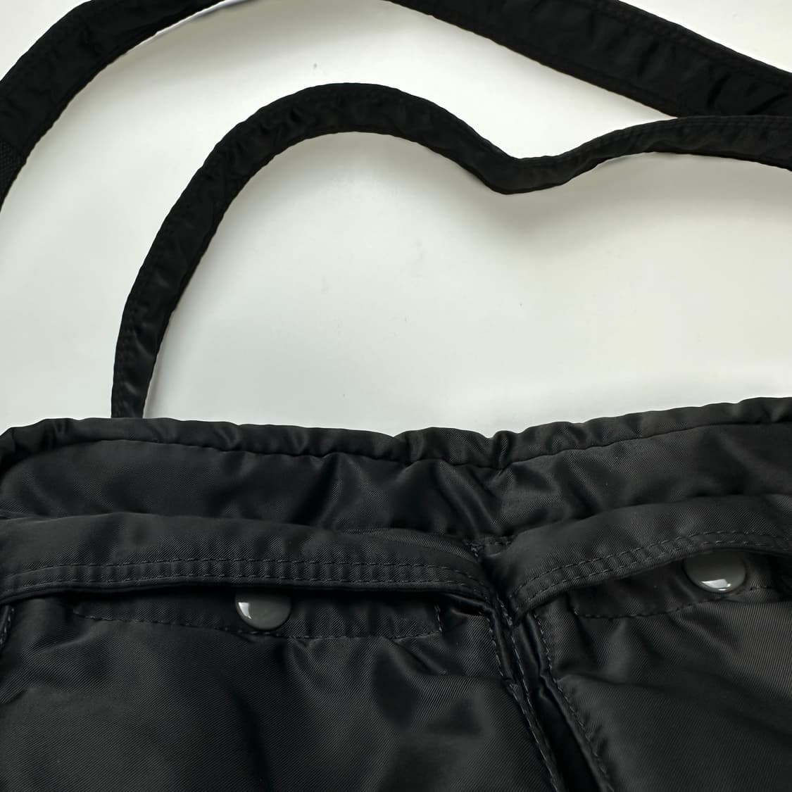 PORTER TANKER SHOULDER BAG (L) 포터 탱커 숄더백 상품이미지4