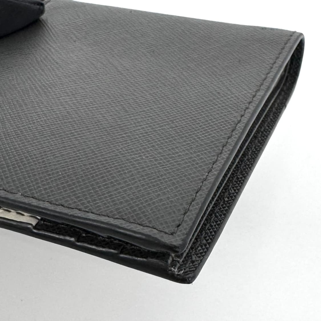 프라다 삼각로고 사피아노 반지갑 그레이 상품이미지5