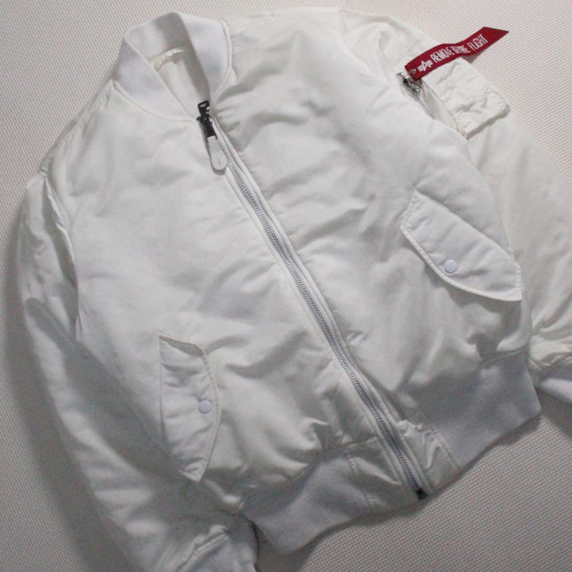 Alpha Industries 알파인더스트리 MA-1 클래식 화이트 자켓 상품이미지3