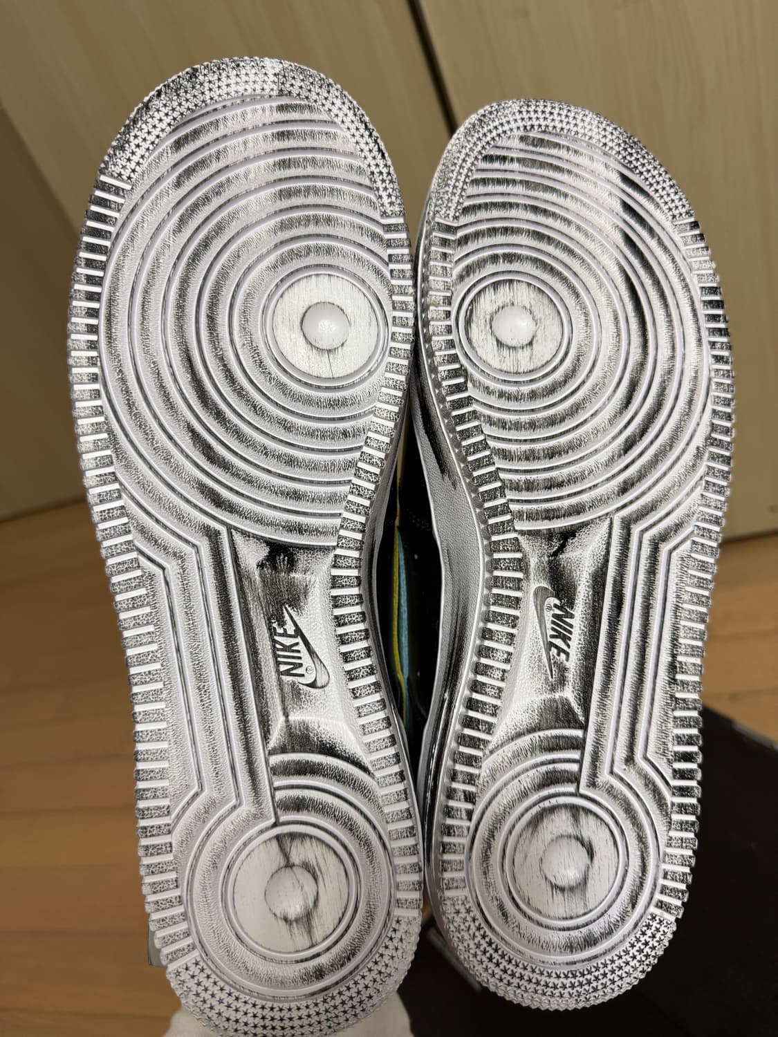 [300] 나이키 피스마이너스원 피마원 에어포스1 로우 파라노이즈 3.0 상품이미지6