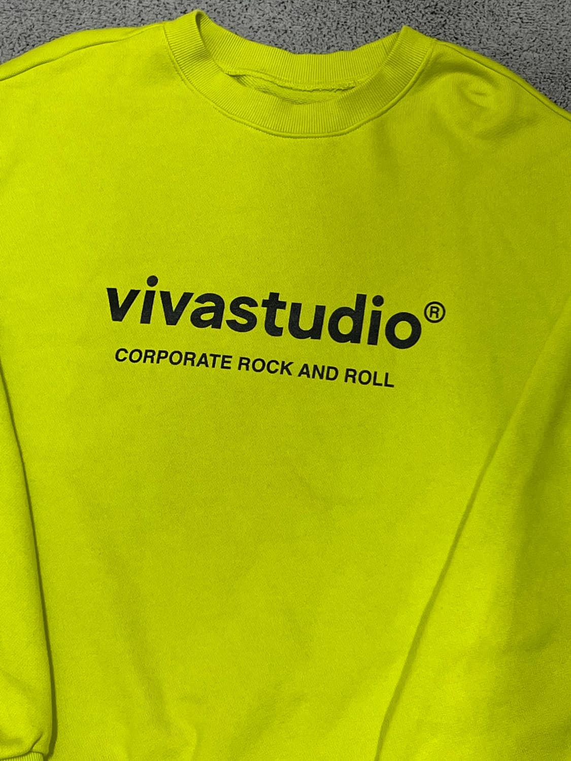 (XL) 비바스튜디오 바이노럴 맨투맨 상품이미지2