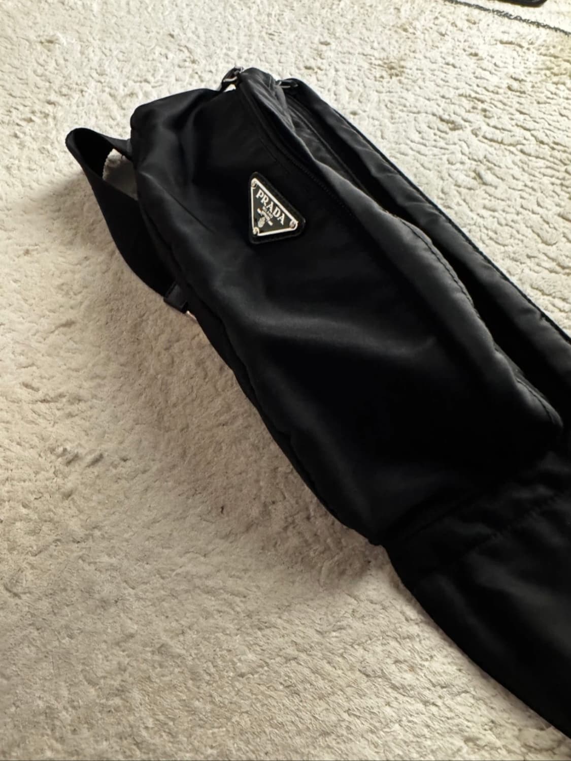 프라다 2VL132 포코노 블랙 웨이스트 벨트백 상품이미지3