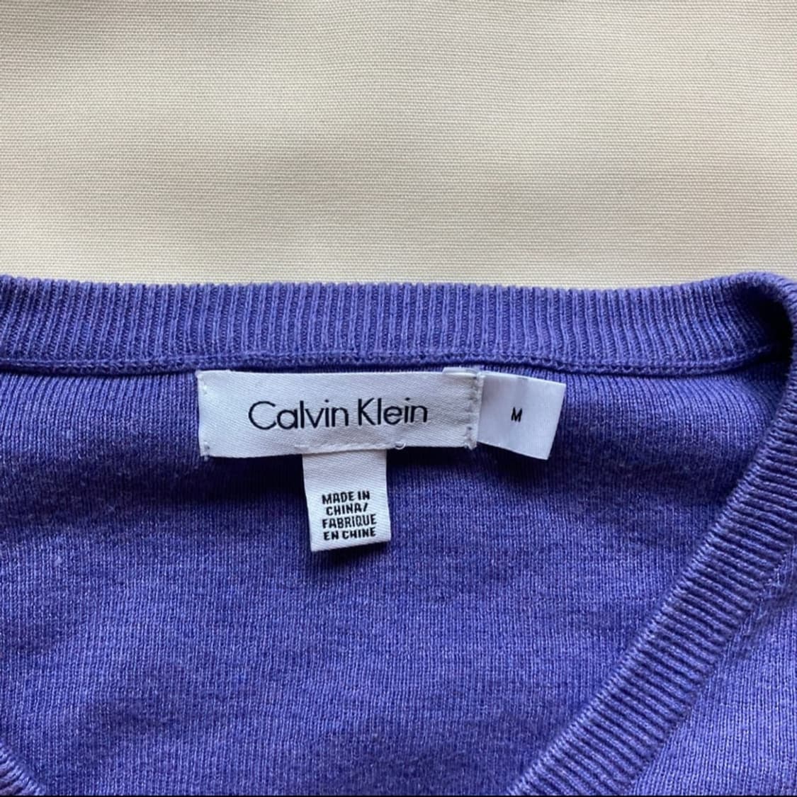 CK purple v-neck knit 상품이미지3