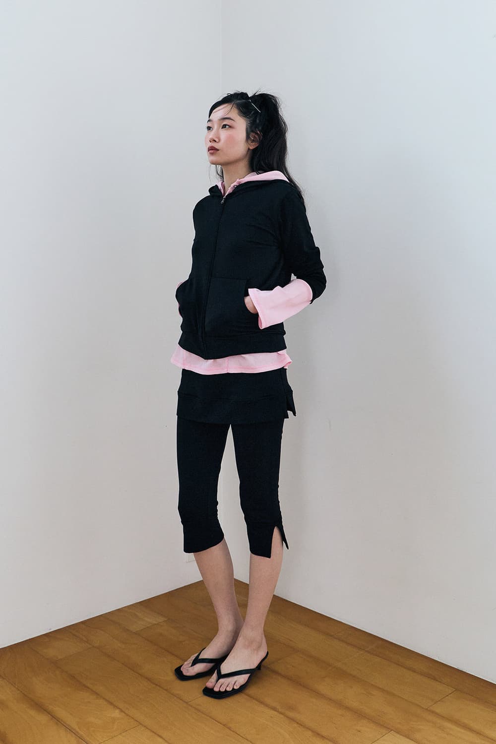 [HALOMINIUM] SWEAT SKIRT PANTS / BLACK 상품이미지1