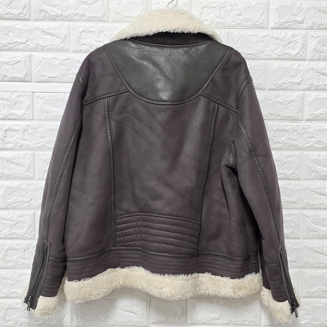 택포) 19s 써스데이 아일랜드 무스탕 M 상품이미지4