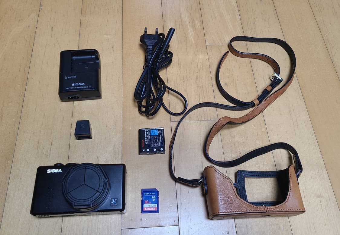 시그마 DP2s 카메라 (뷰파인더, 케이스 포함 바로 사용 가능) 상품이미지4