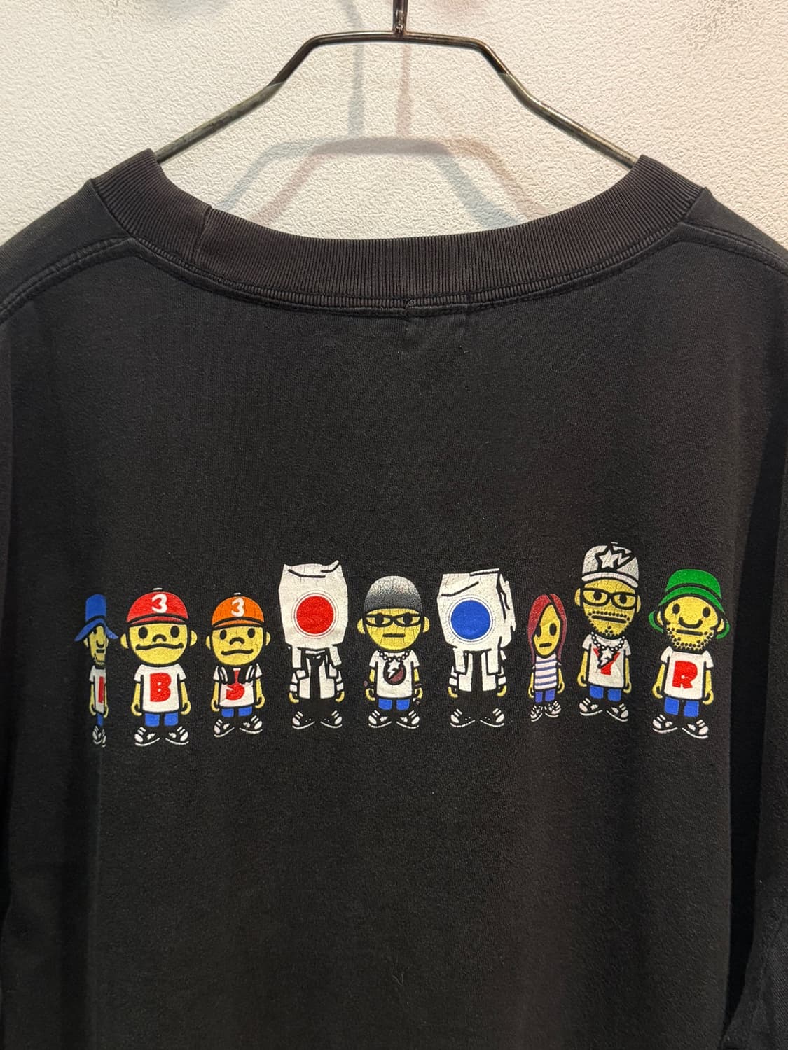 Vintage 2002 BAPE HEADS SHOW Tee 상품이미지5