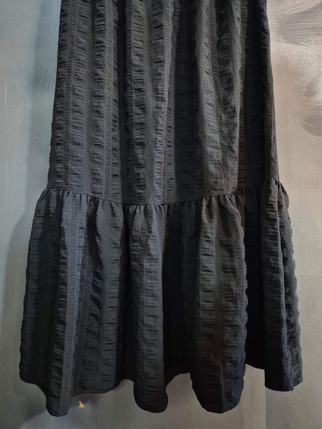 블랙 엠보싱 원단 롱 스커트 55 66 77 상품이미지3