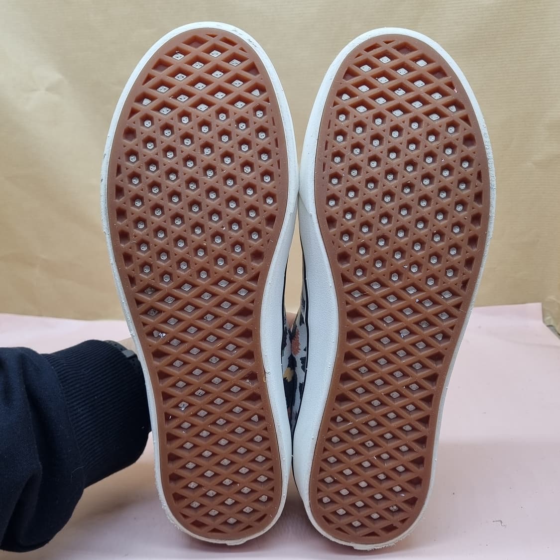 반스 컴피쿠시 레오파드 남성스니커즈 270 상품이미지3