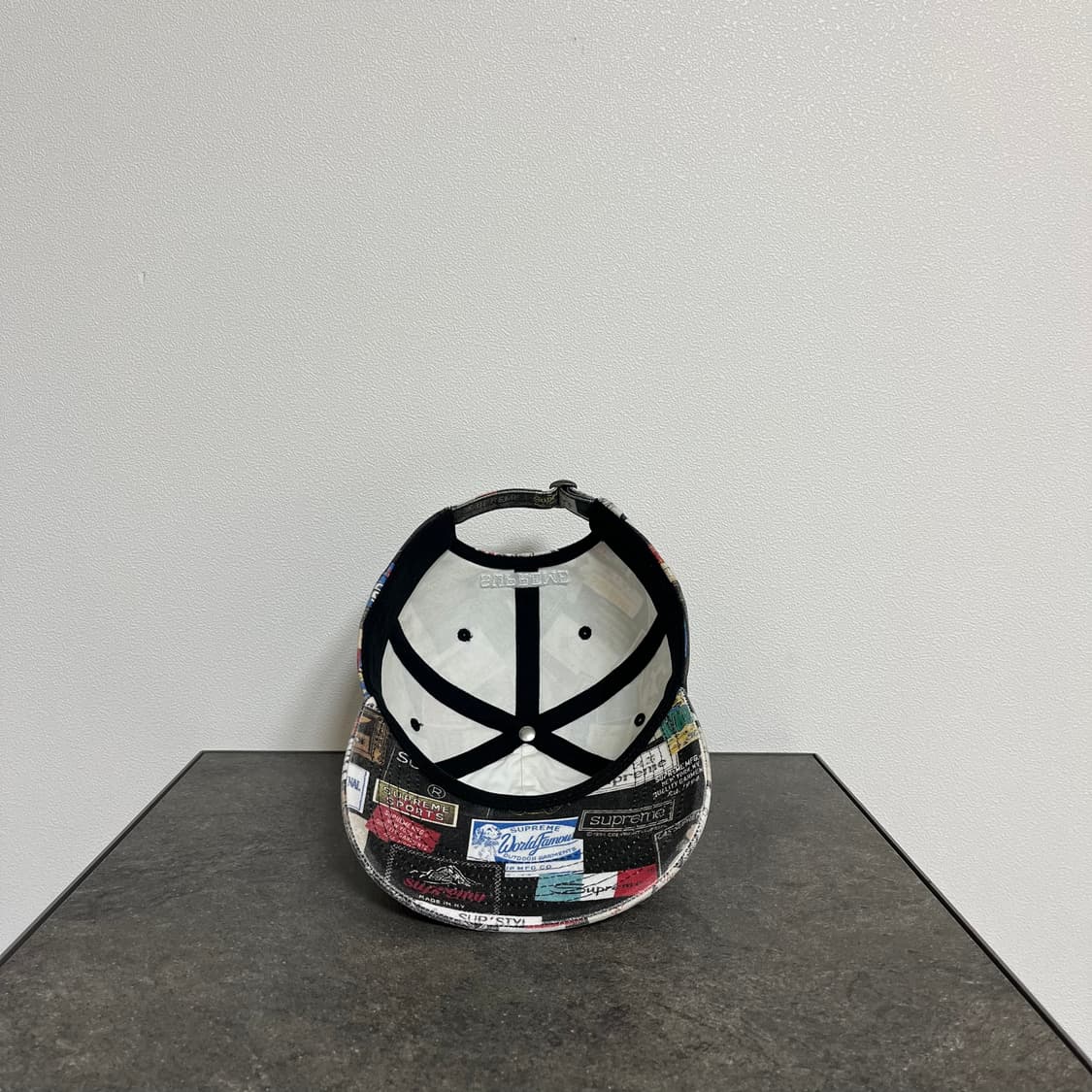 슈프림 라벨 매거진 볼캡 모자 6패널 캡 상품이미지5