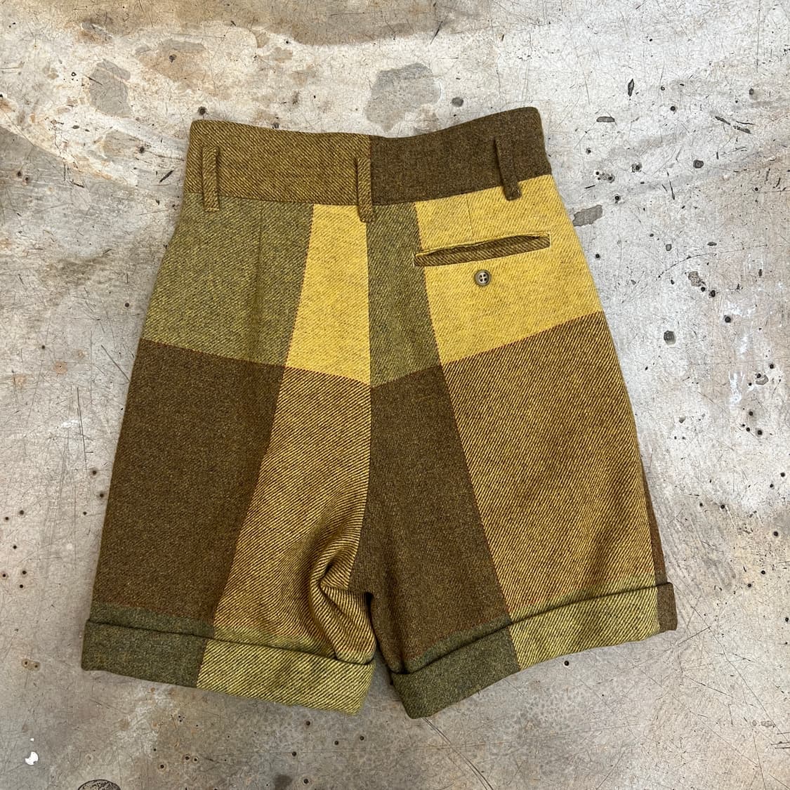 IS by 이세이미야케 울 팬츠 상품이미지5