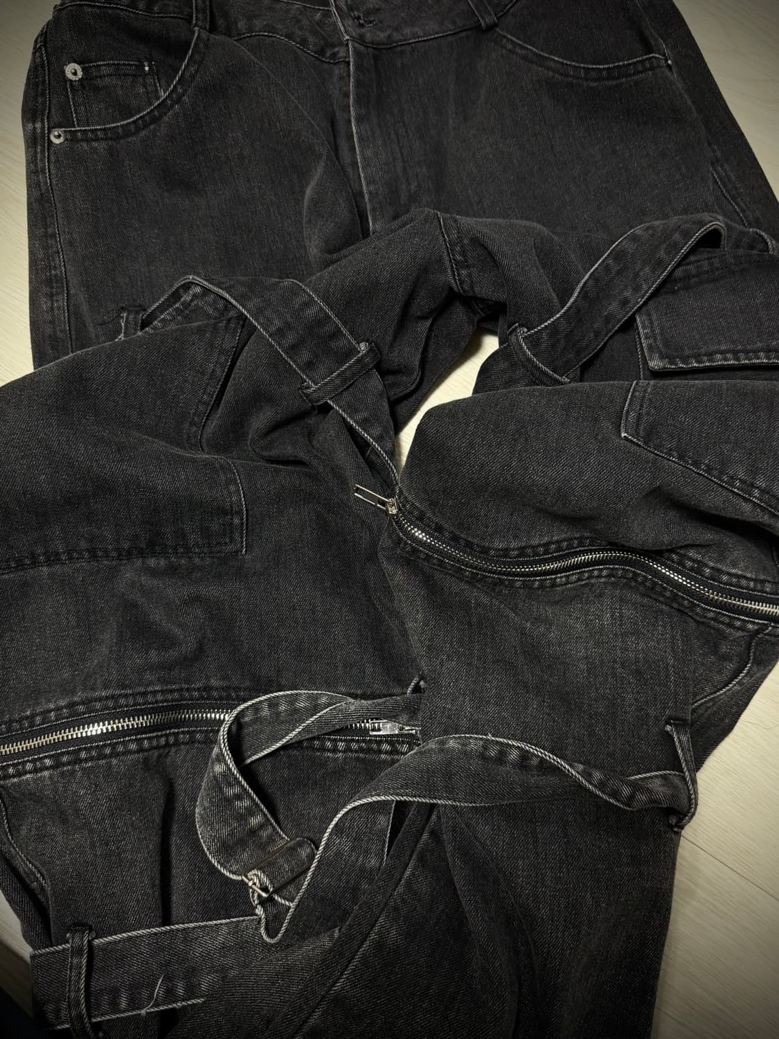 black jeans buckle zipper pants 상품이미지1