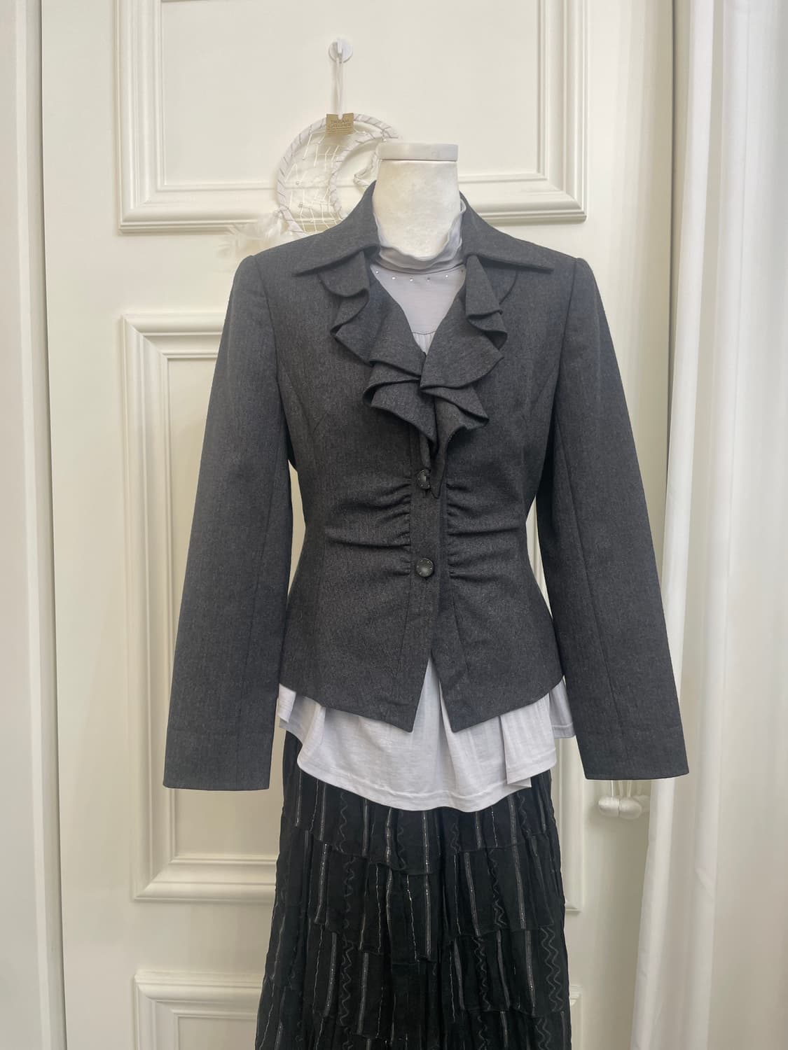 dark gray wool shirring ruffle jacket 상품이미지1