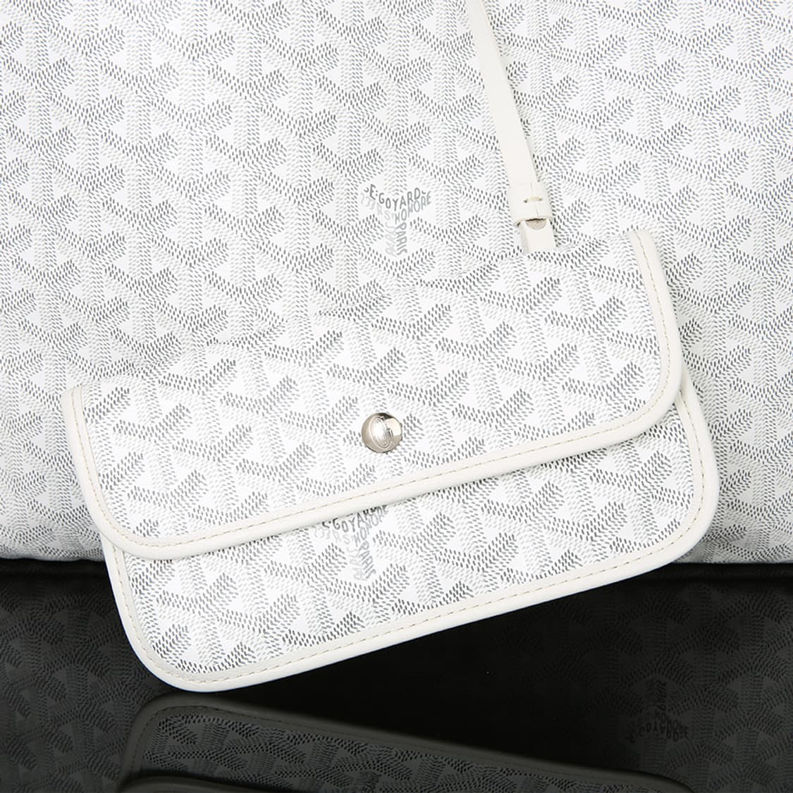고야드 생루이GM 화이트 하트 리본 루반 마카쥬 한정 숄더백 상품이미지10