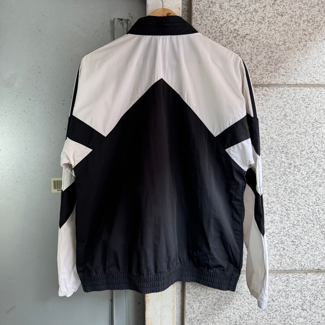 아디다스 블럭 라인 바람막이 자켓 상품이미지3