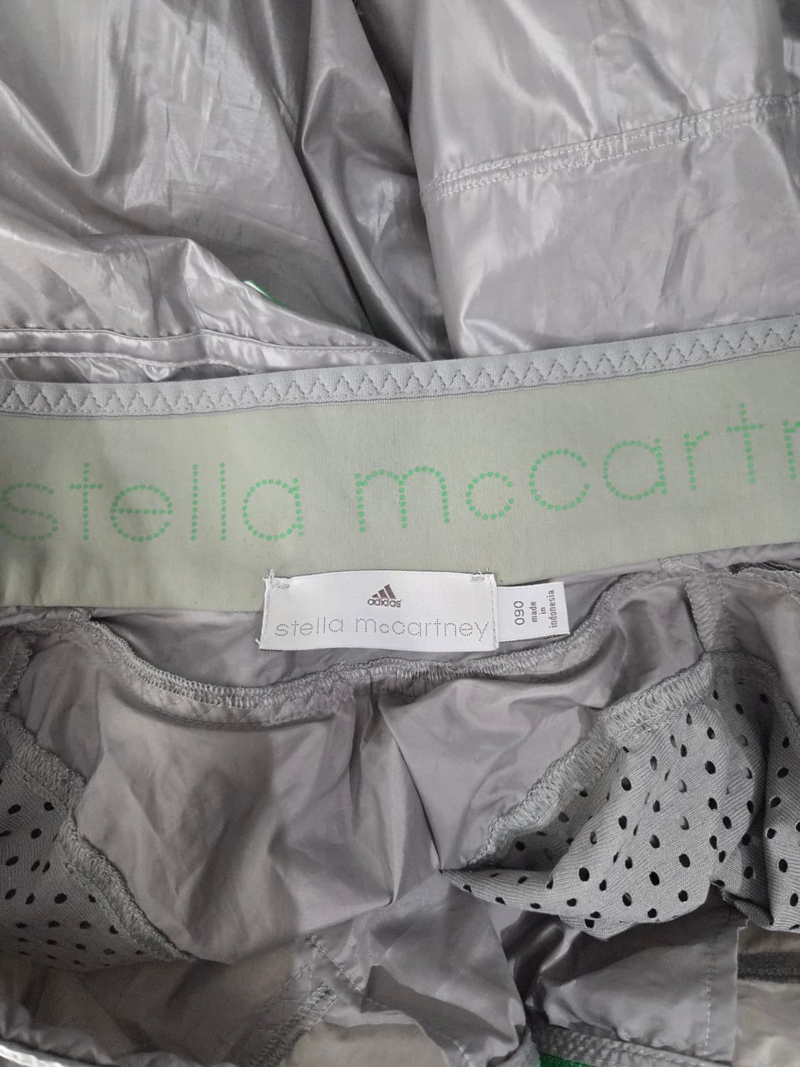 아디다스 바이 스텔라맥카트니 런 나일론 메탈릭 자켓 상품이미지8