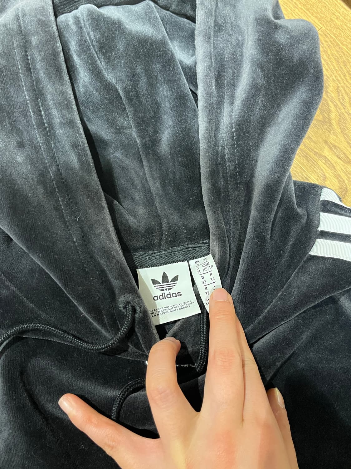 아디다스 벨벳 후드티 XS 상품이미지2