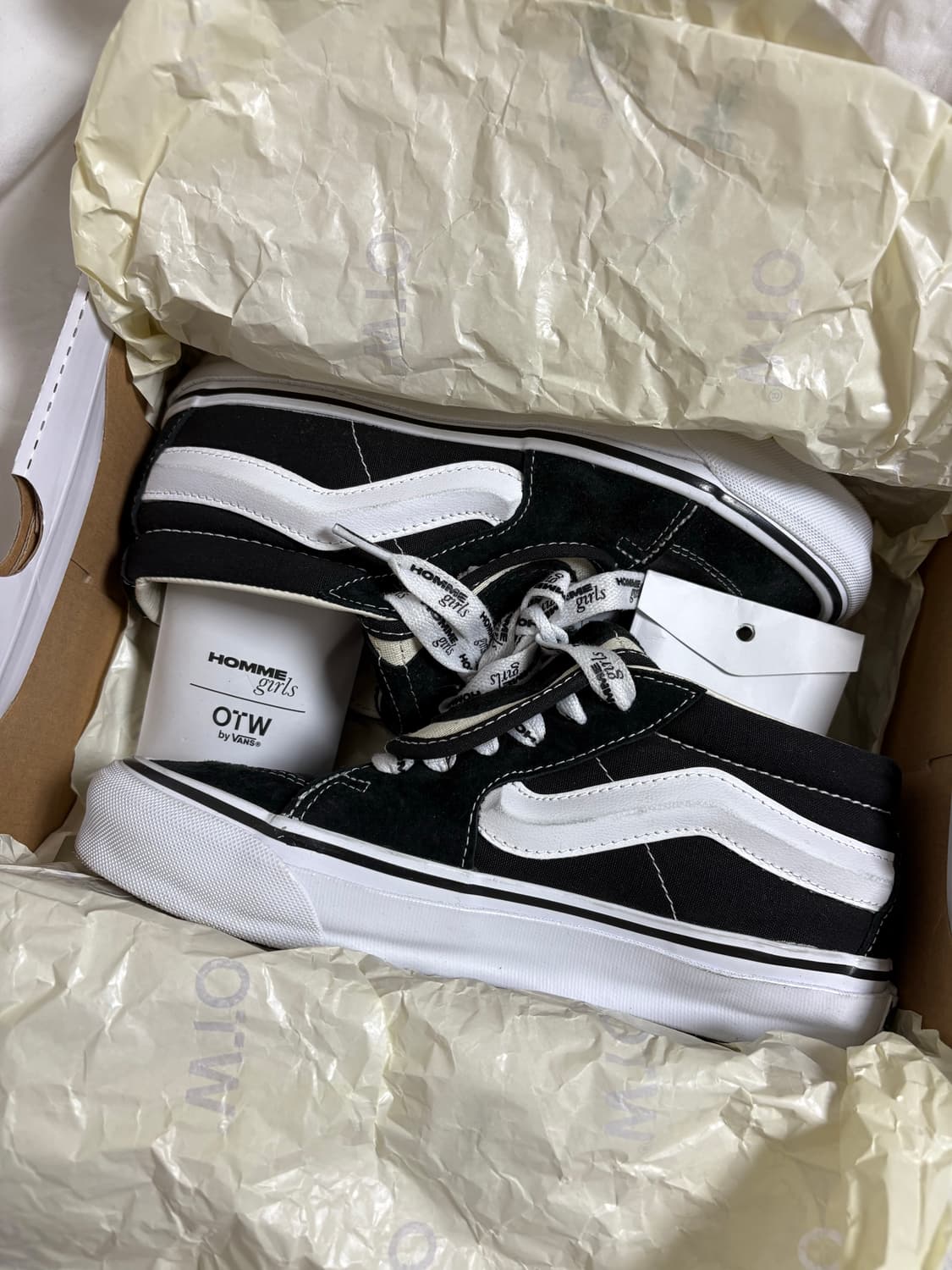 반스 옴므 걸스 OTW 스케이트-미드 리이슈 83 OST 블랙 상품이미지1