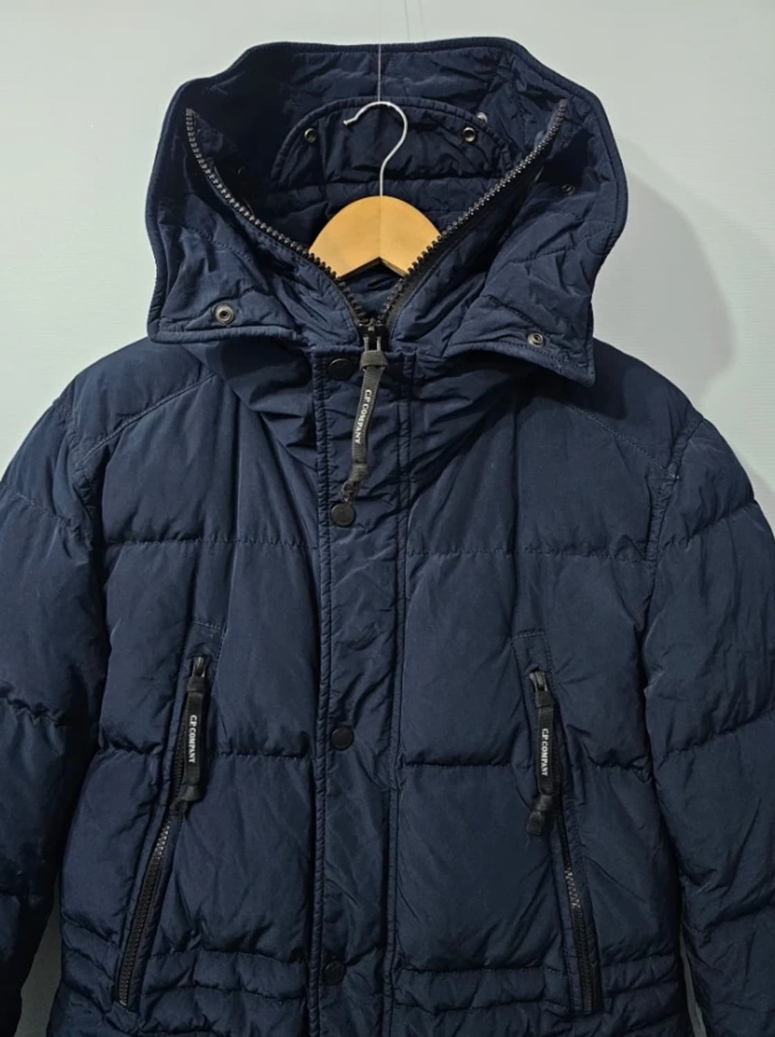 씨피컴퍼니 CP컴퍼니 노르지 고글 후드 패딩 105 상품이미지2