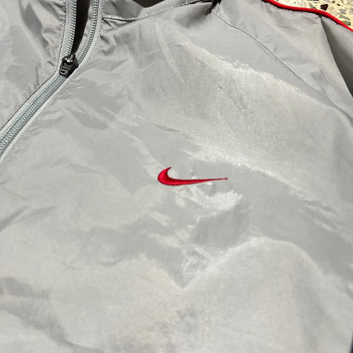 나이키(NIKE) 스우시 그레이 우븐 트랙탑 바람막이 상품이미지4