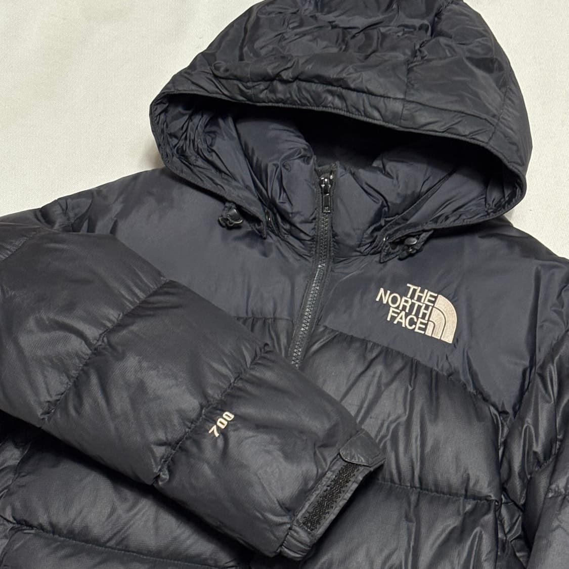 90 노스페이스 눕시 700 구스다운 블랙 후드 패딩 상품이미지1