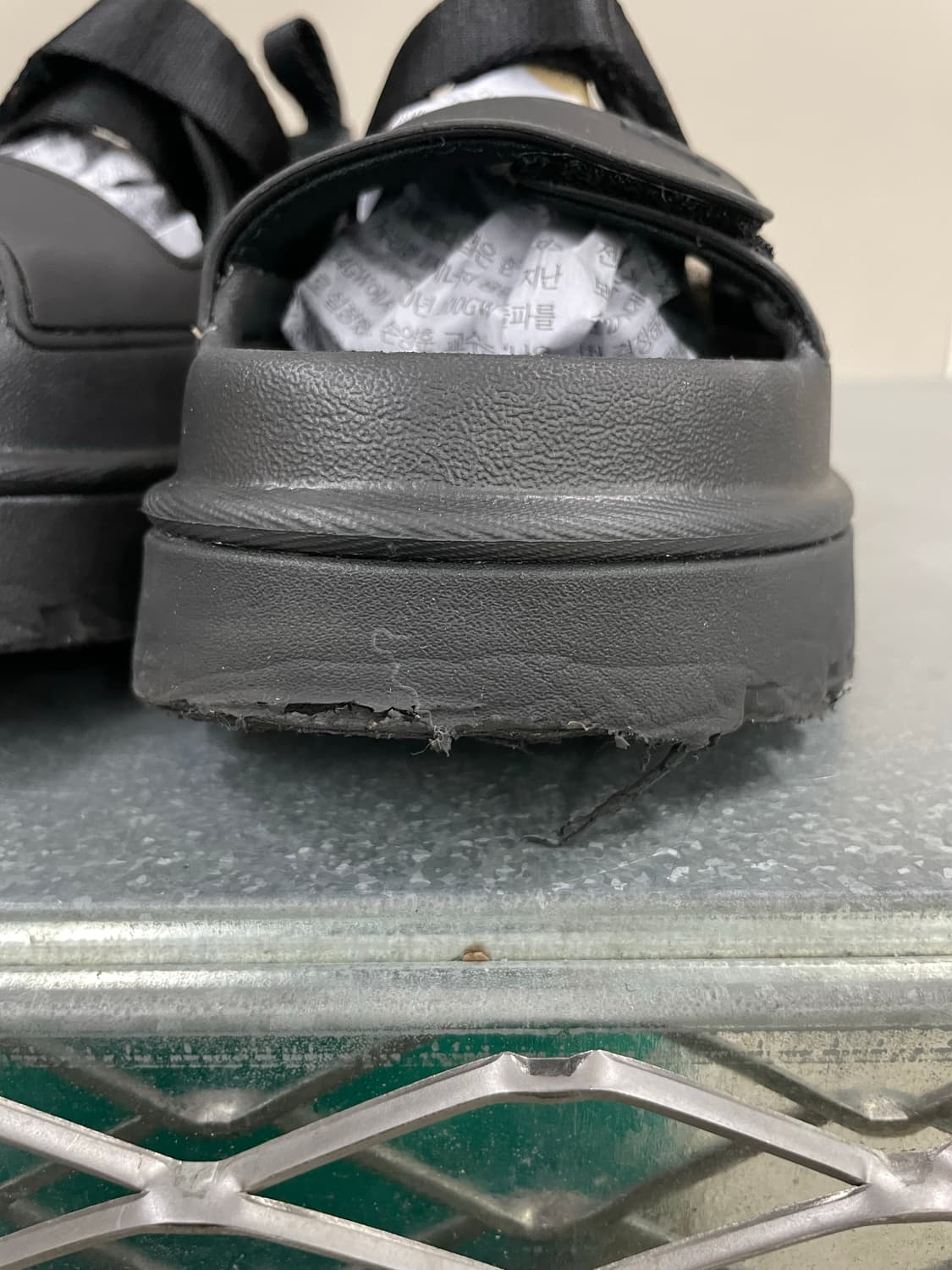 어그 골든글로우 바이슨 블랙 220 상품이미지8