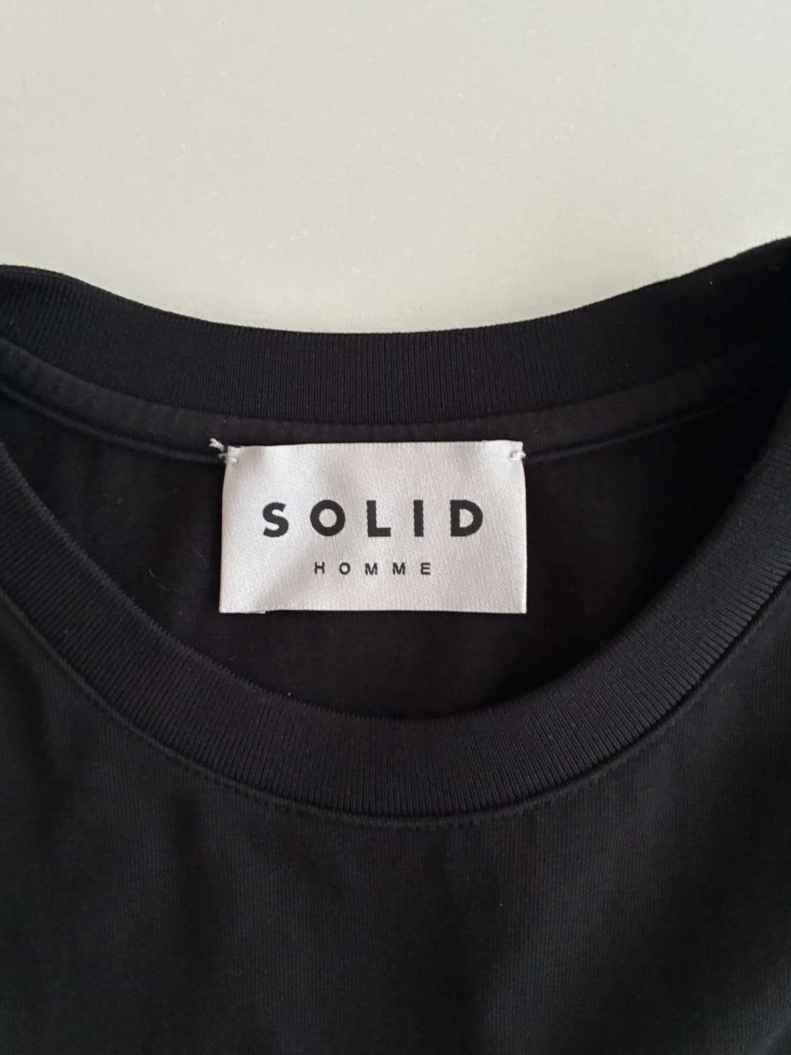 50) 솔리드 옴므 21ss 그래픽 반팔 티셔츠 블랙 상품이미지4