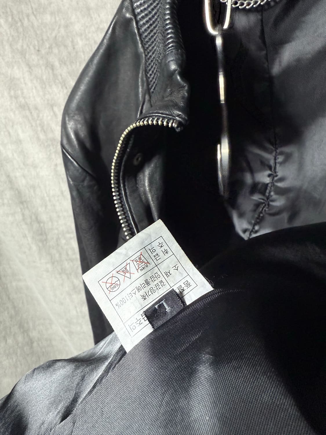 Vintage Black Leather Bomber Jacket 상품이미지7