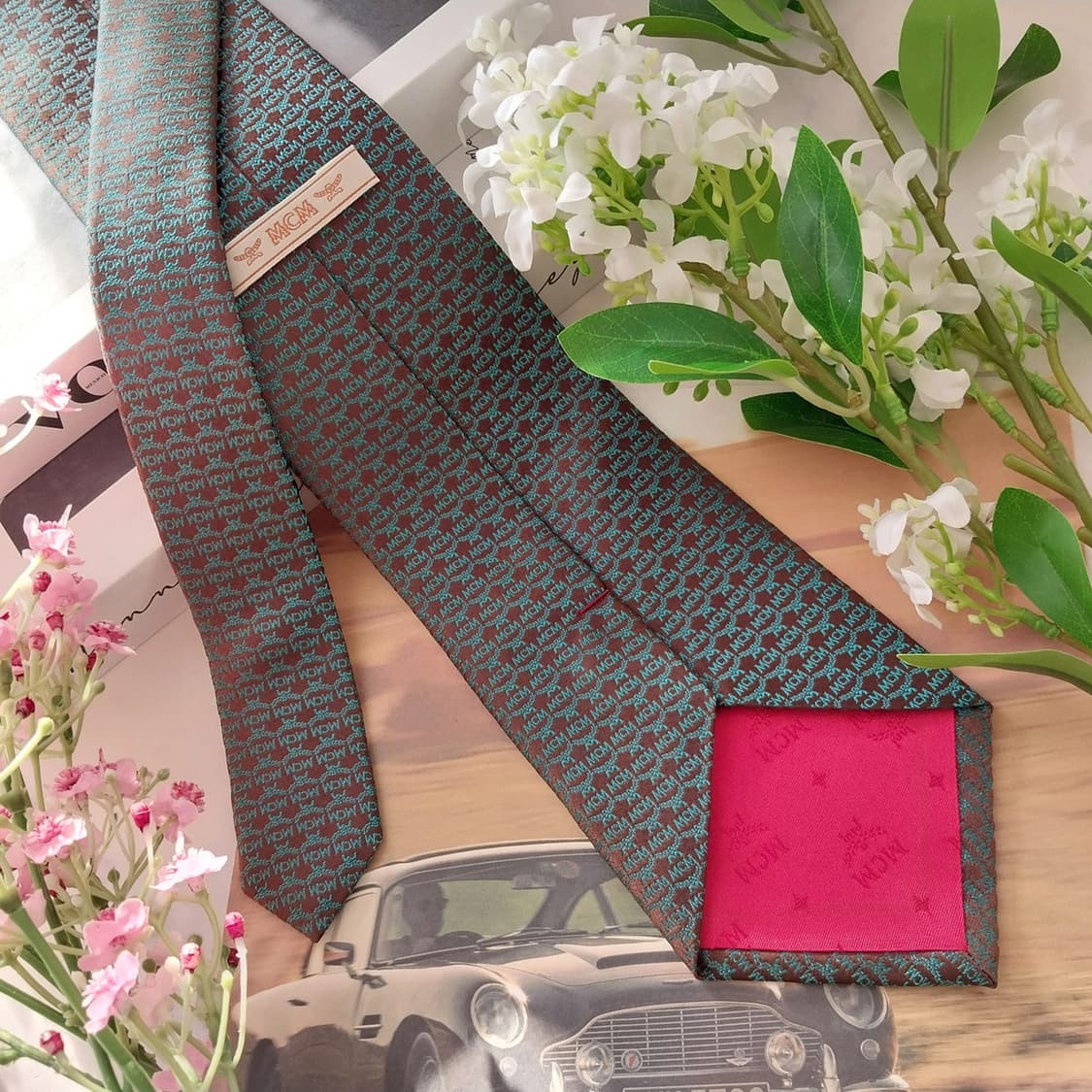 MCM 실크 올오버 로고 패턴 넥타이 9.3cm A+등급 K1526
 상품이미지5