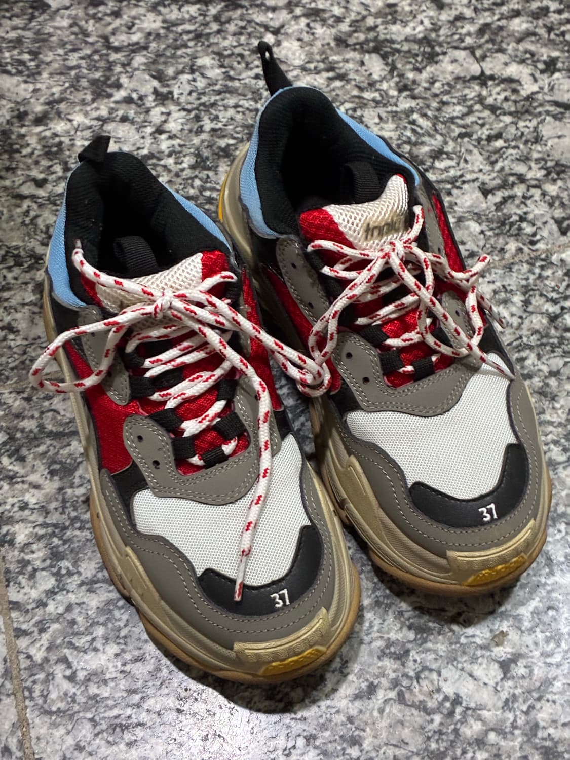 Balenciaga Triple S Grey Red Blue 상품이미지1