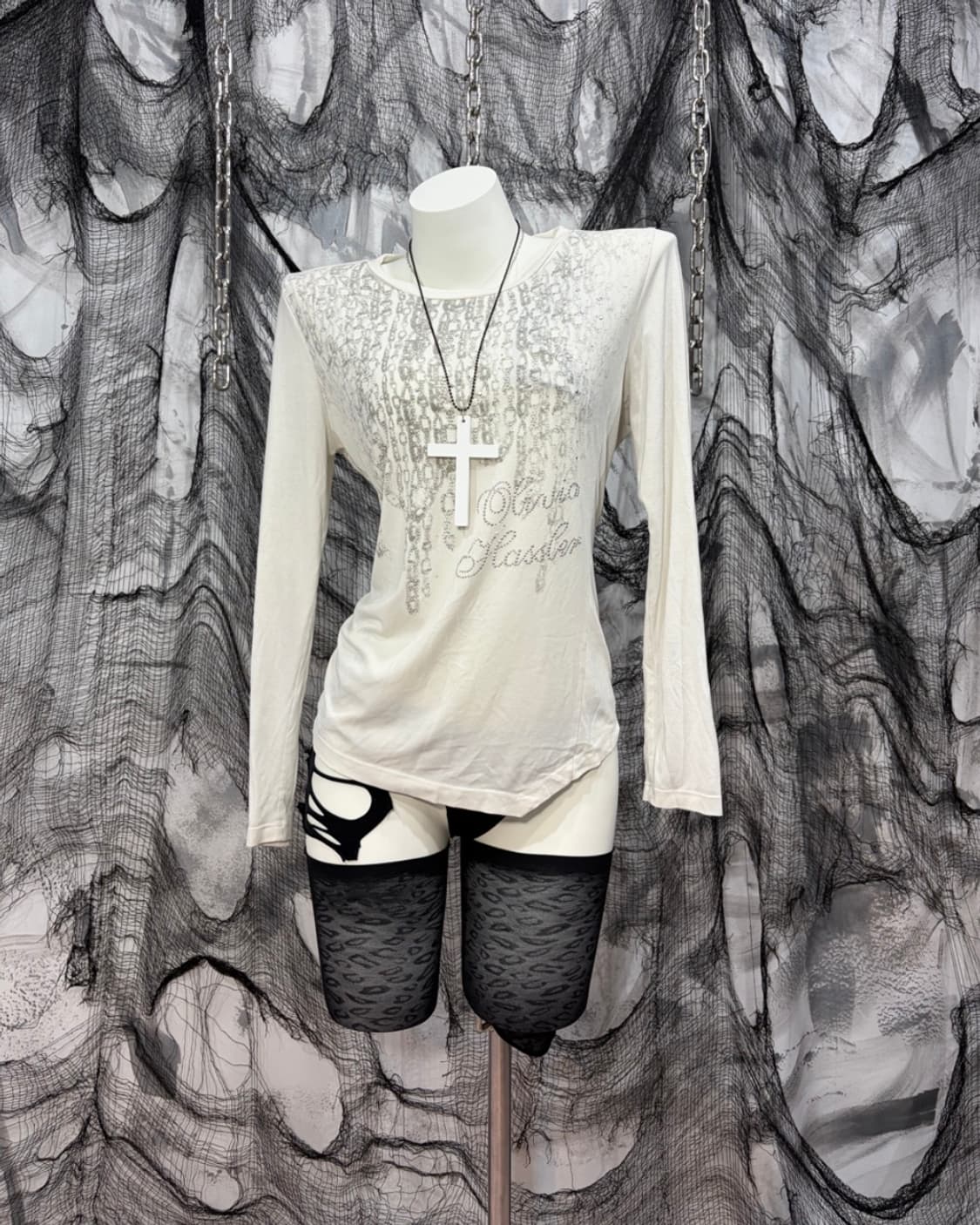 Y2K hassier chain cubic long sleeve 상품이미지1