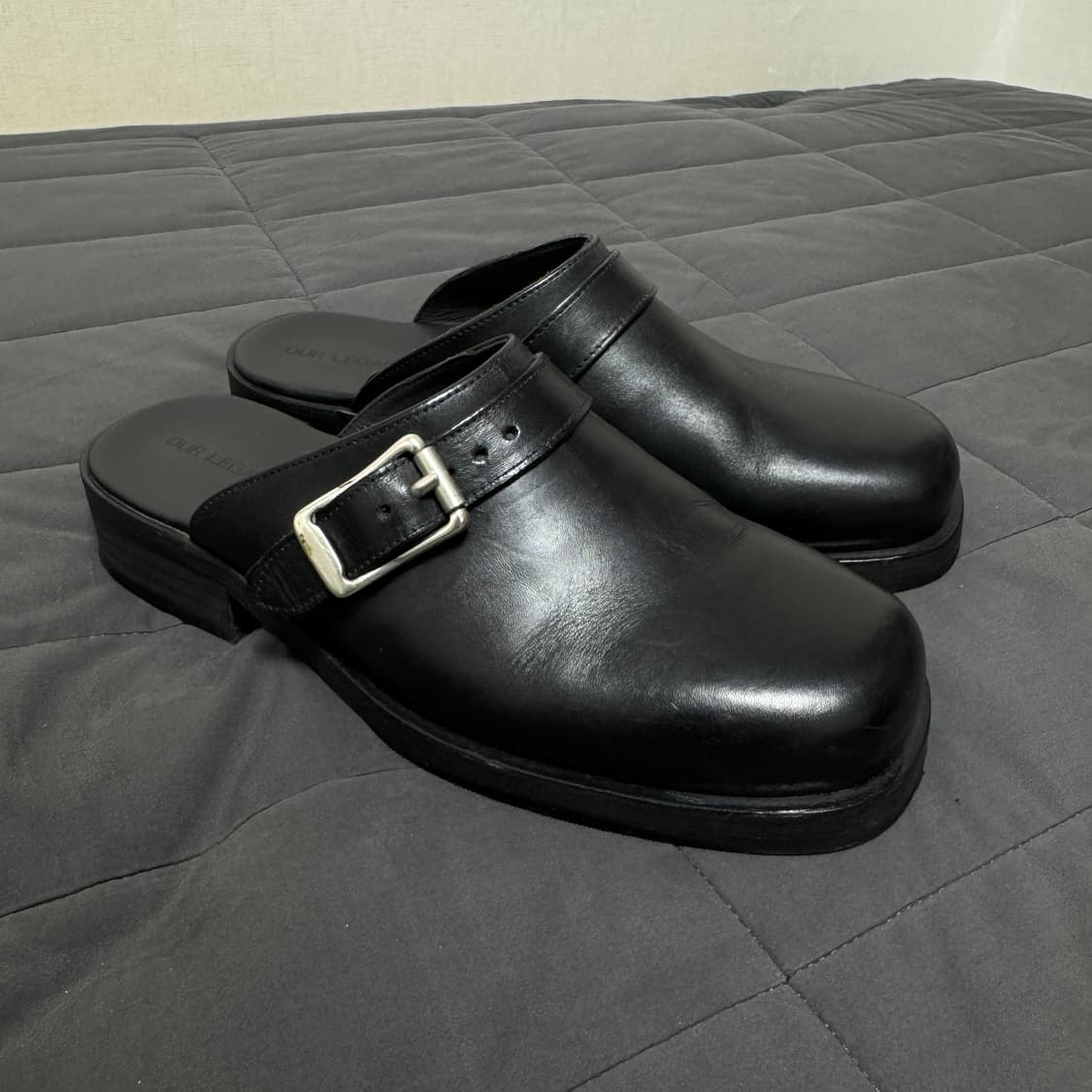 아워레가시 블랙 카미온 뮬 42 사이즈 상품이미지2