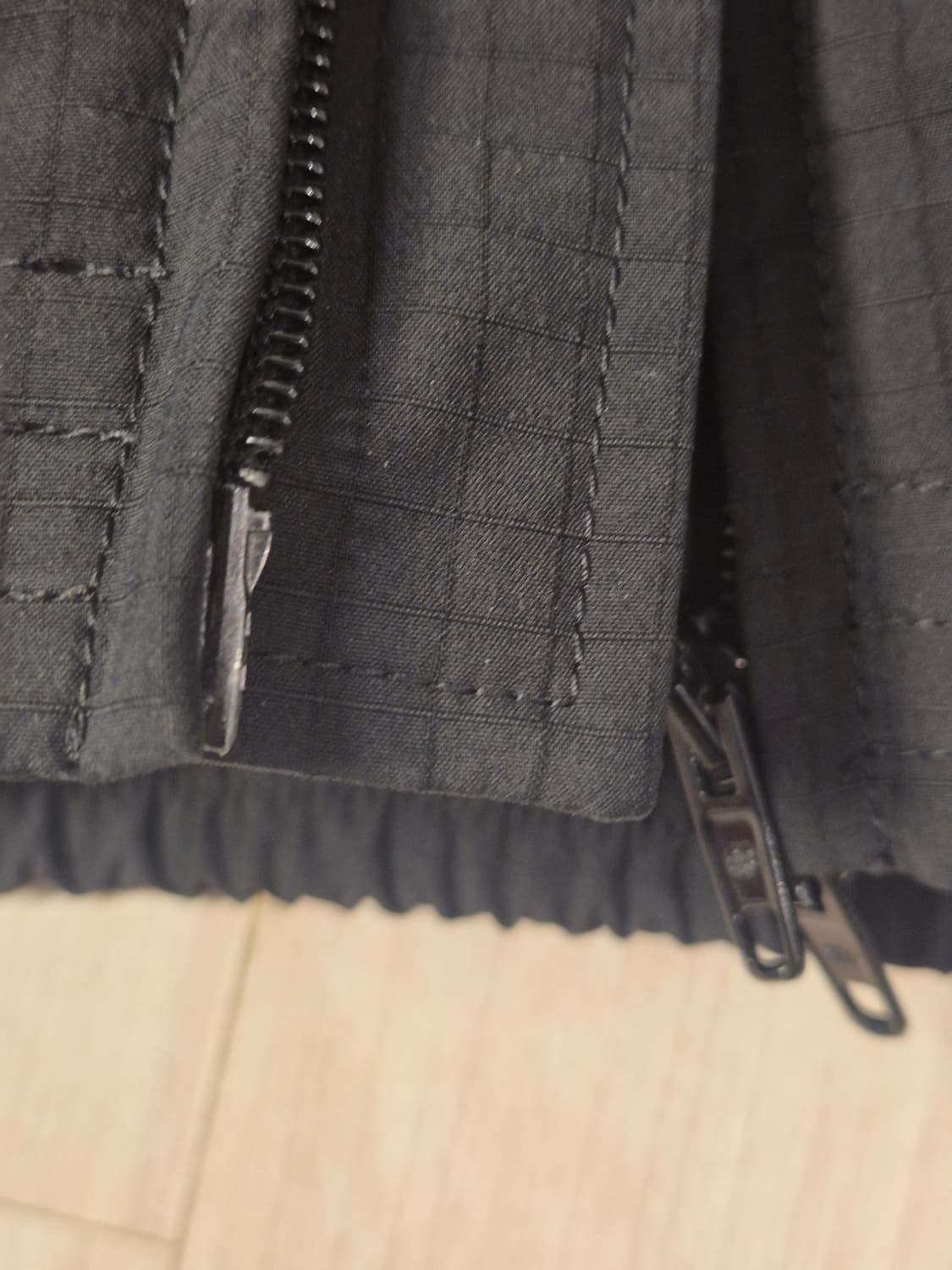 발렌시아가 유니티 윈드브레이커 상품이미지6