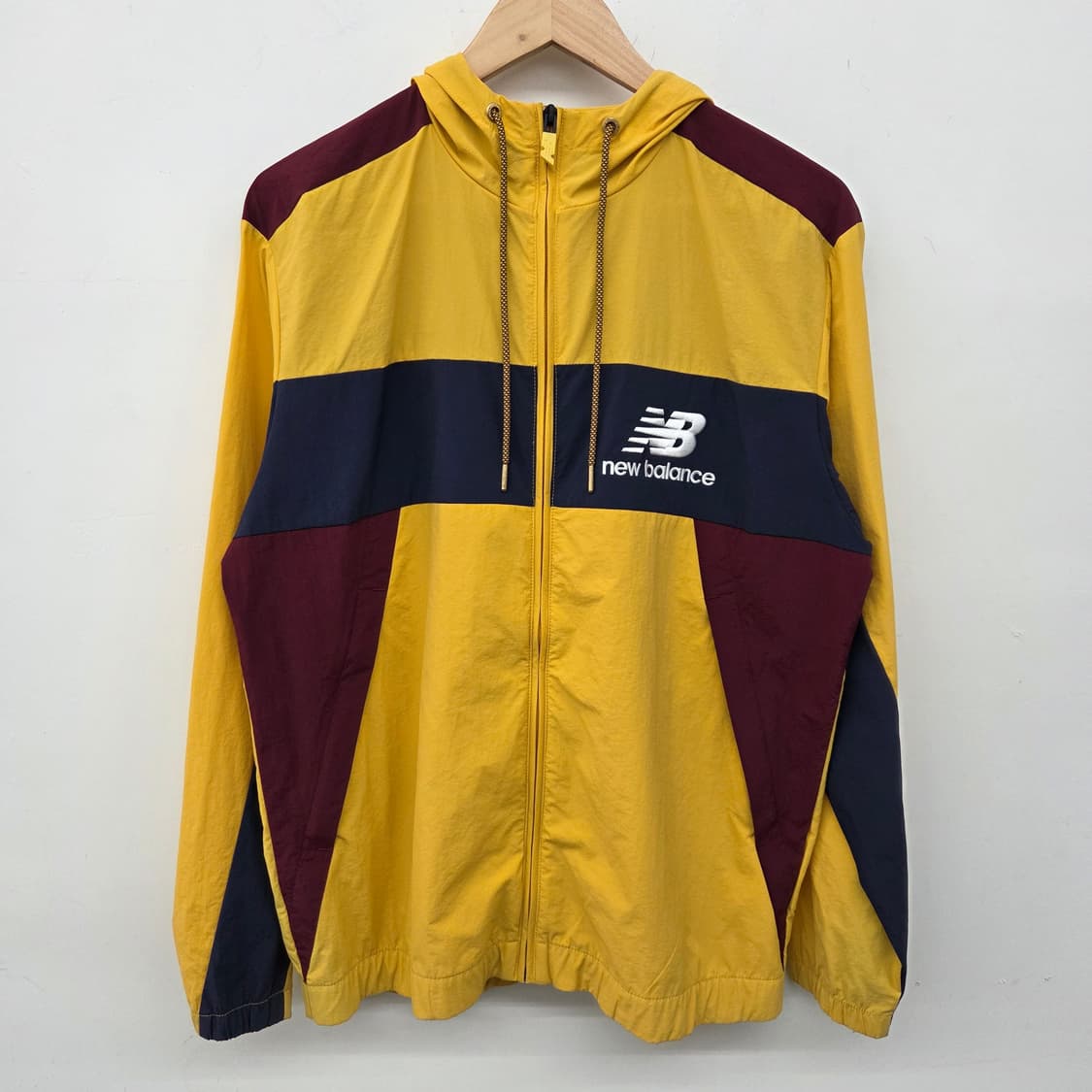 뉴발란스 컬러블록 바람막이 옐로우 남성 M 상품이미지2