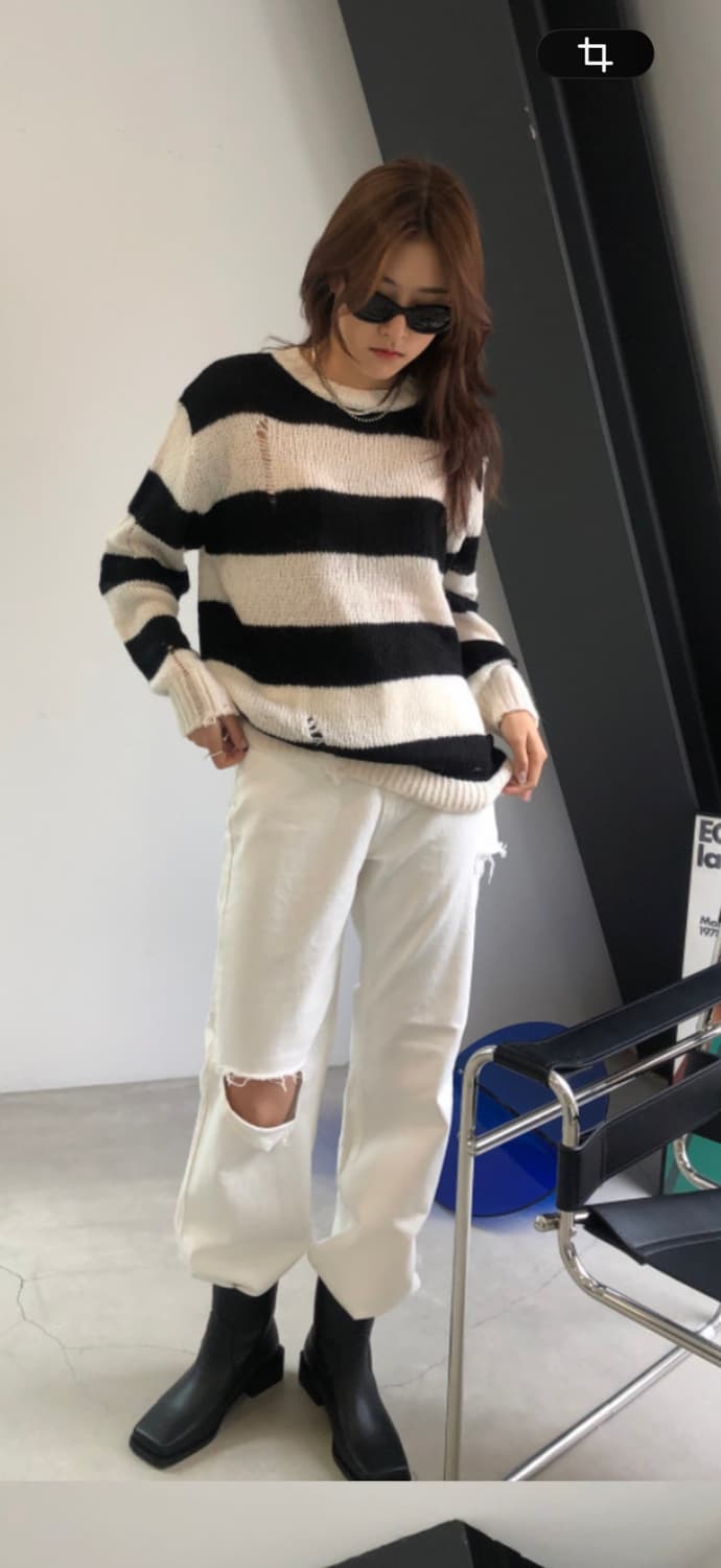 펑크 데미지 디테일 단가라 니트 스트라이프 상품이미지1