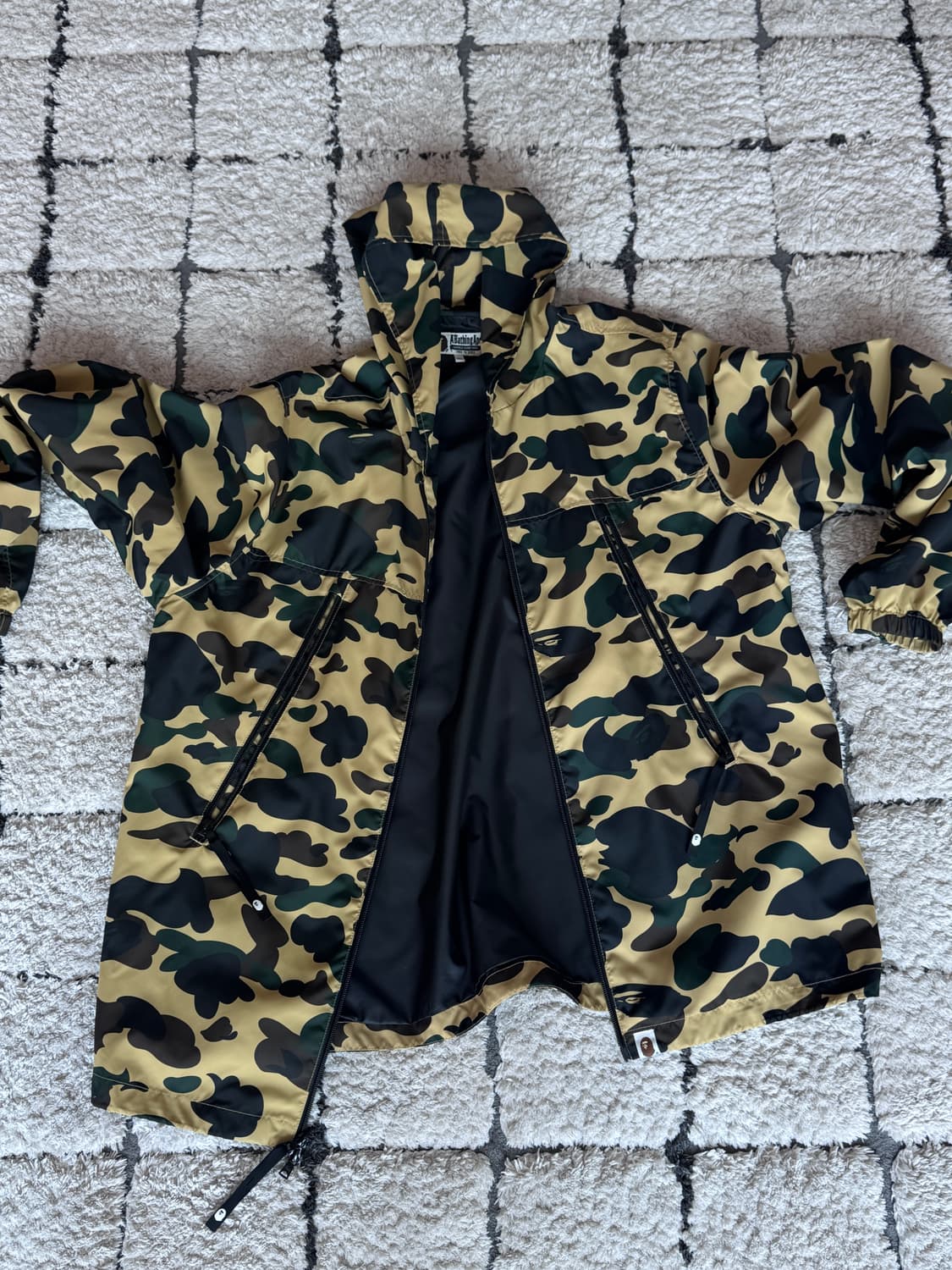 베이프 카모 바람막이  상품이미지1
