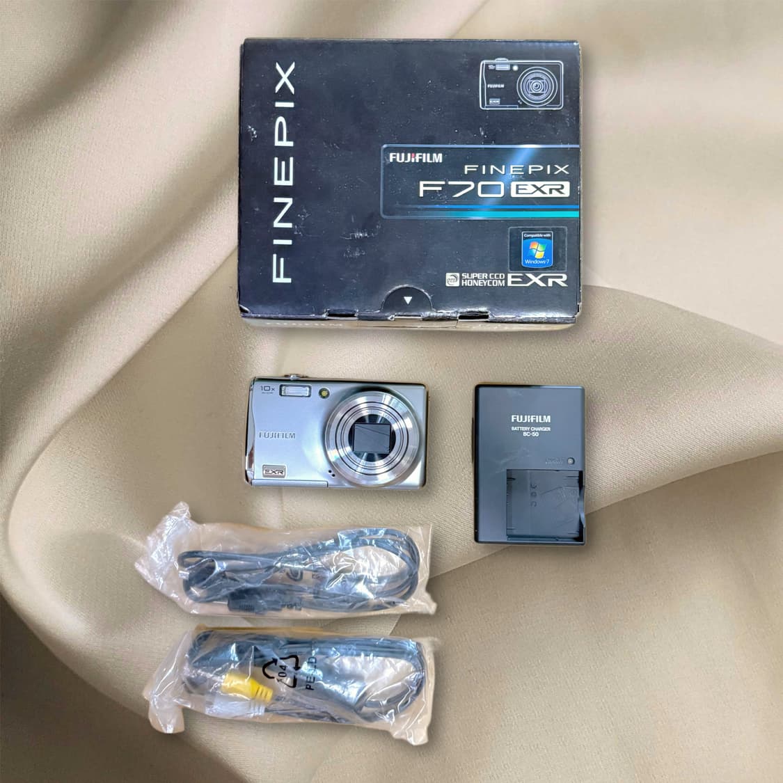 [아일릿픽&풀박스!] 후지필름 Finepix F70exr 디지털카메라 상품이미지2